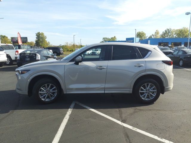 2025 Mazda CX-5 2.5 S Preferred photo 2