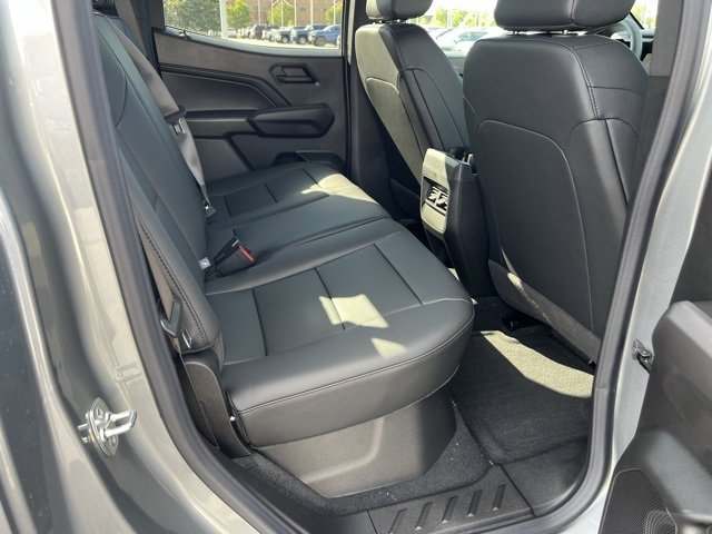 2026 Chevrolet Colorado Trail Boss photo 13