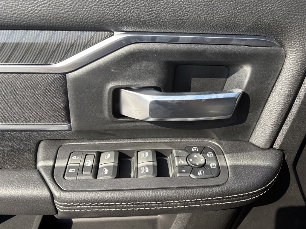 2026 Ram 2500 Big Horn photo 14