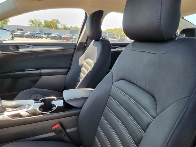 2014 Ford Fusion SE photo 14