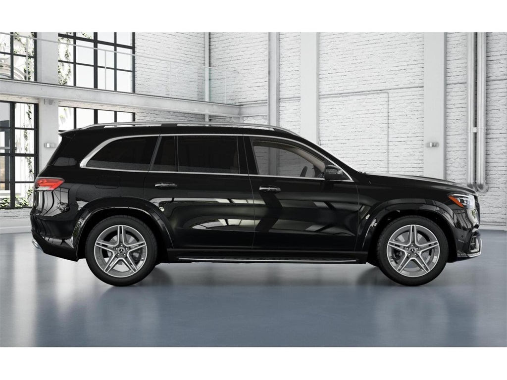 2026 Mercedes Benz GLS 450 4MATIC photo 2