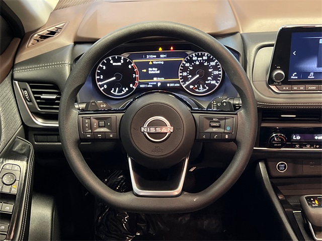 2023 Nissan Rogue SV photo 18