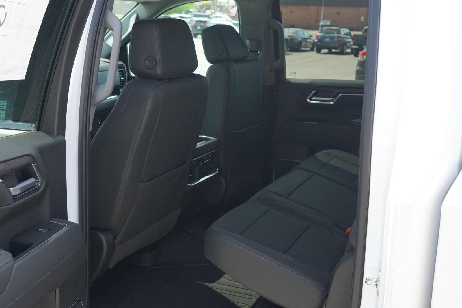 2025 Gmc Sierra 1500 SLT photo 28