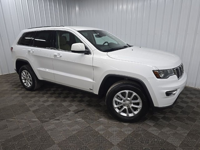 2022 Jeep Grand Cherokee WK Laredo E's photo