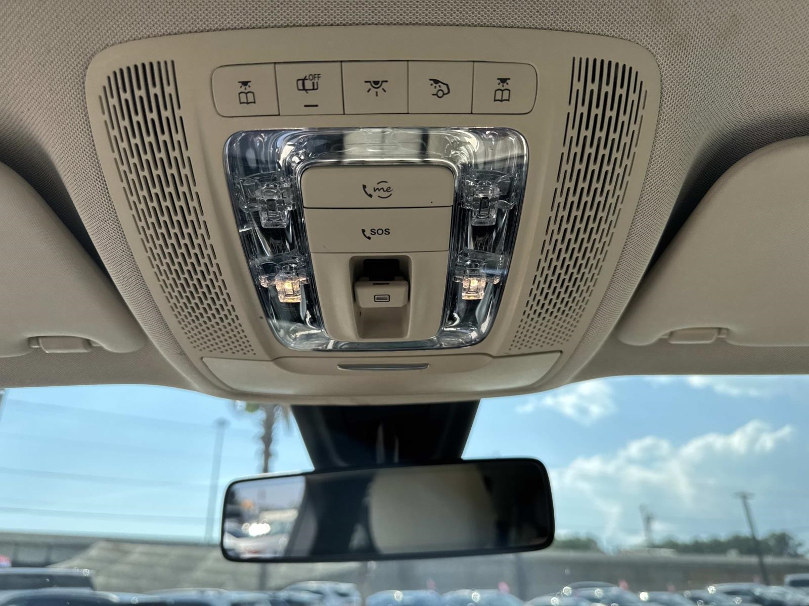 2020 Mercedes Benz GLB 250 photo 23