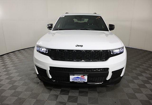 2025 Jeep Grand Cherokee Altitude X photo 3