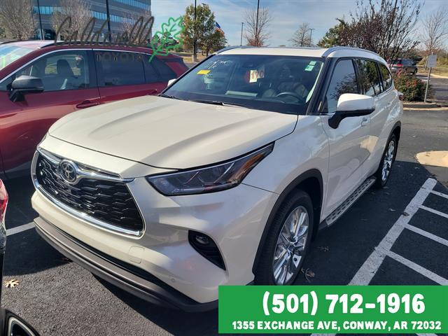 2021 Toyota Highlander Limited's photo