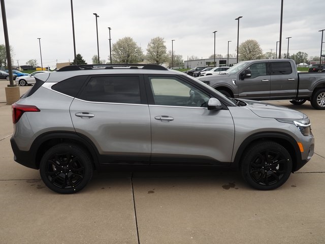 2025 Kia Seltos X-Line photo 3