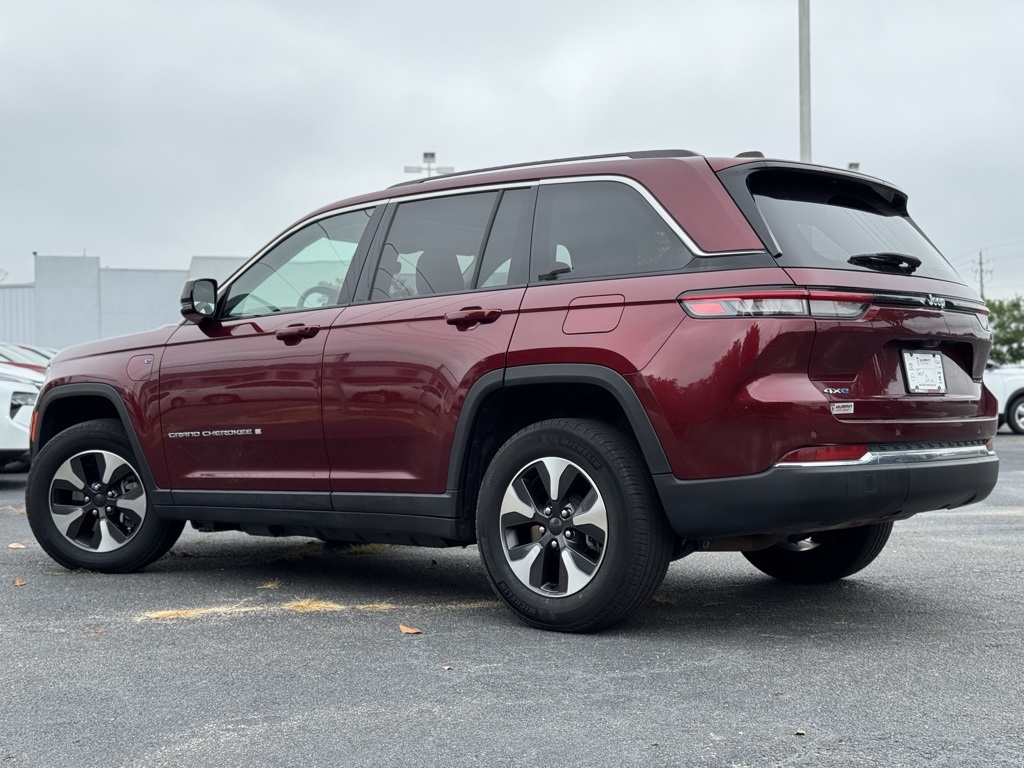 2023 Jeep Grand Cherokee 4xe photo 2