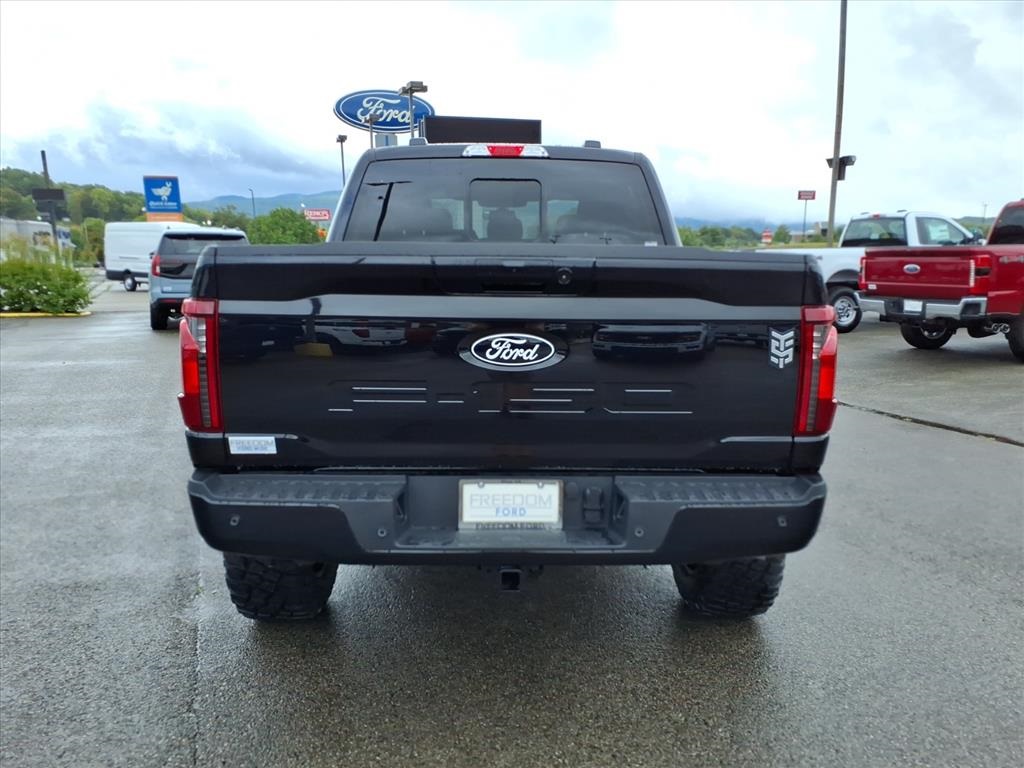 2025 Ford F-150 XLT photo 4