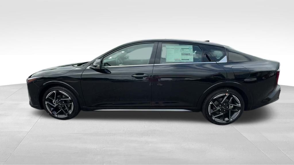 2025 Kia K4 GT-Line photo 7
