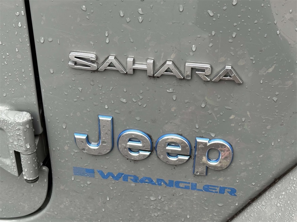 2023 Jeep Wrangler Sahara 4xe photo 10