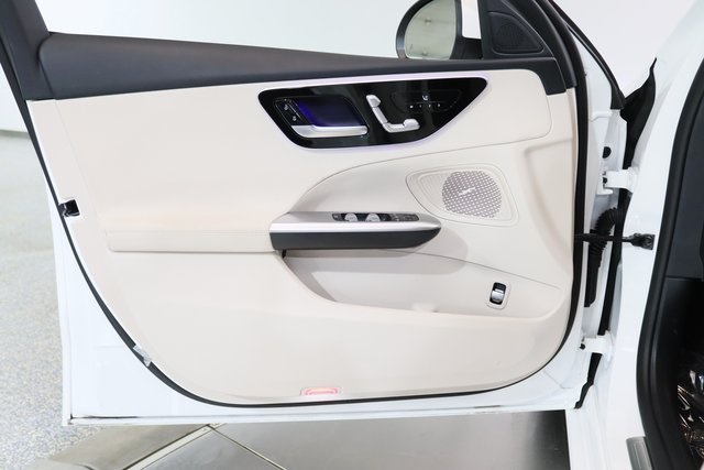 2025 Mercedes Benz C 300 4MATIC photo 7