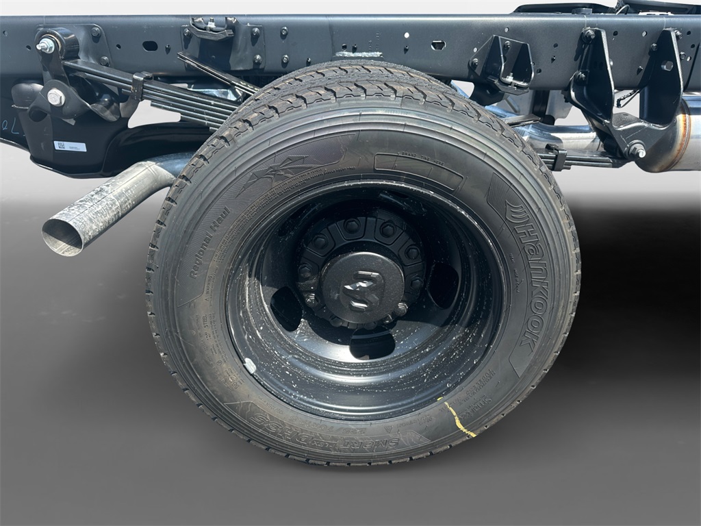 2025 Ram 5500 Tradesman photo 8