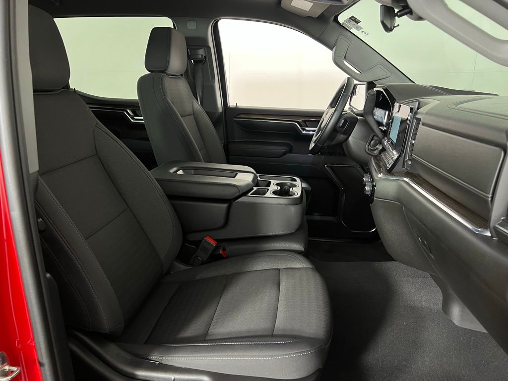 2024 Chevrolet Silverado 1500 LT1 photo 27