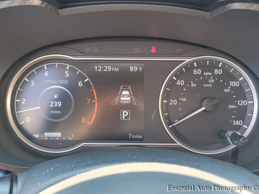 2025 Nissan Versa SV photo 11