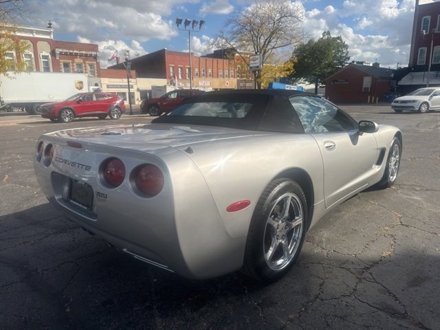2004 Chevrolet Corvette Base photo 3