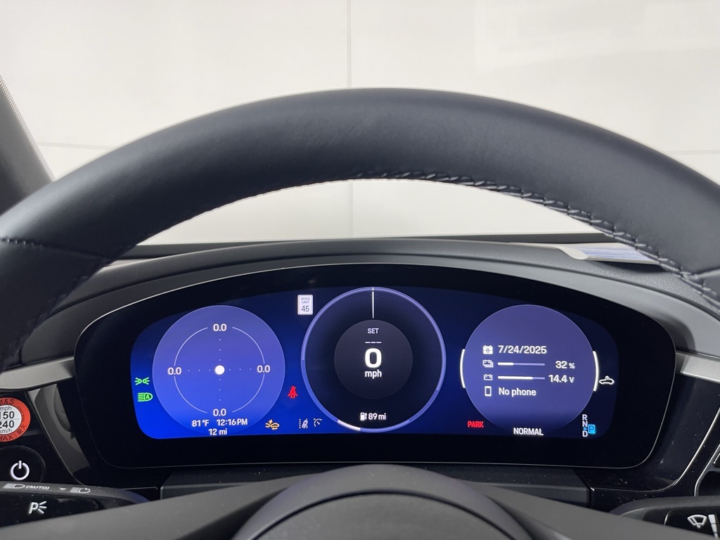 2025 Porsche Macan Electric 4 photo 24