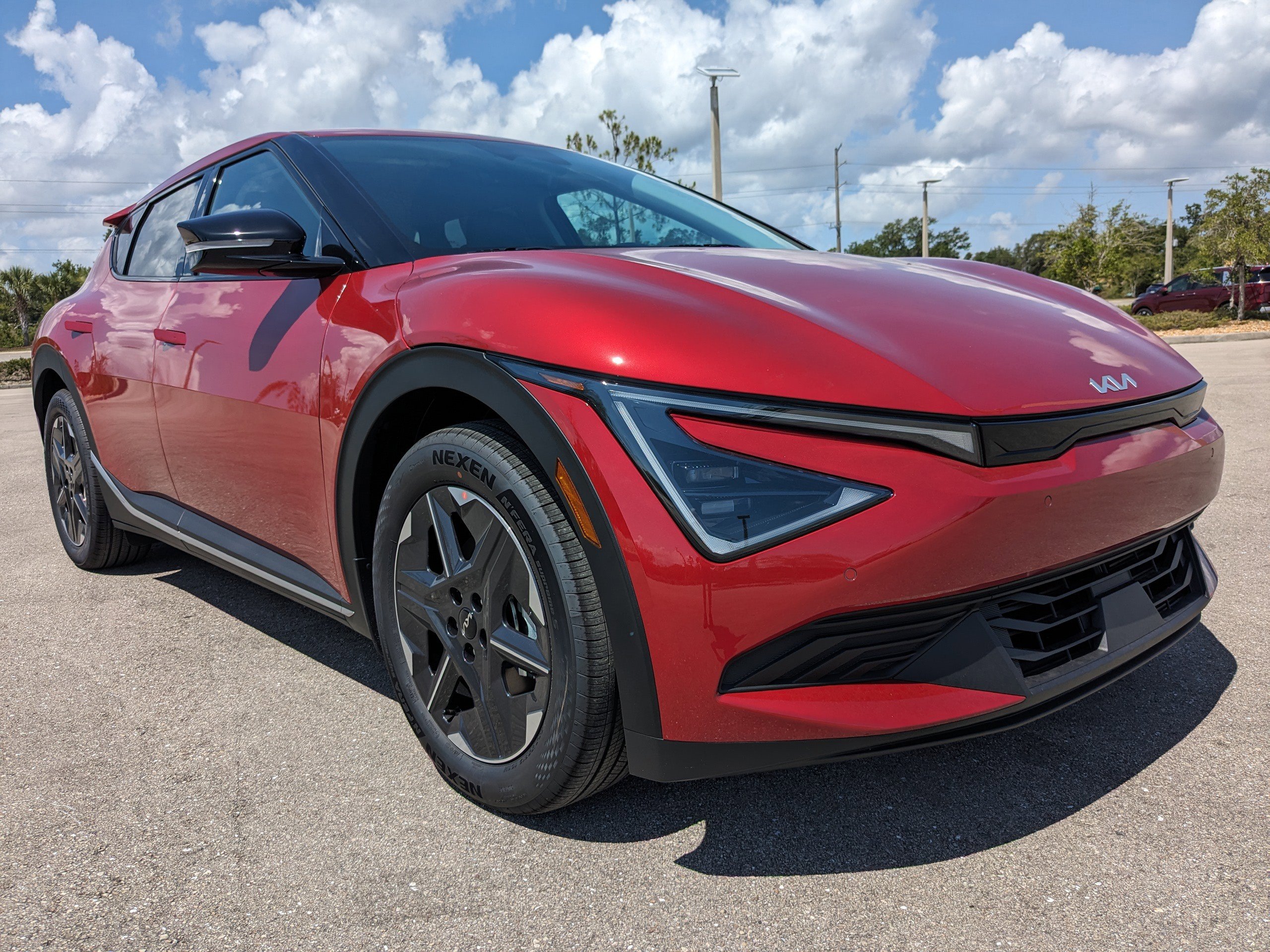 2025 Kia EV6 Light photo 2