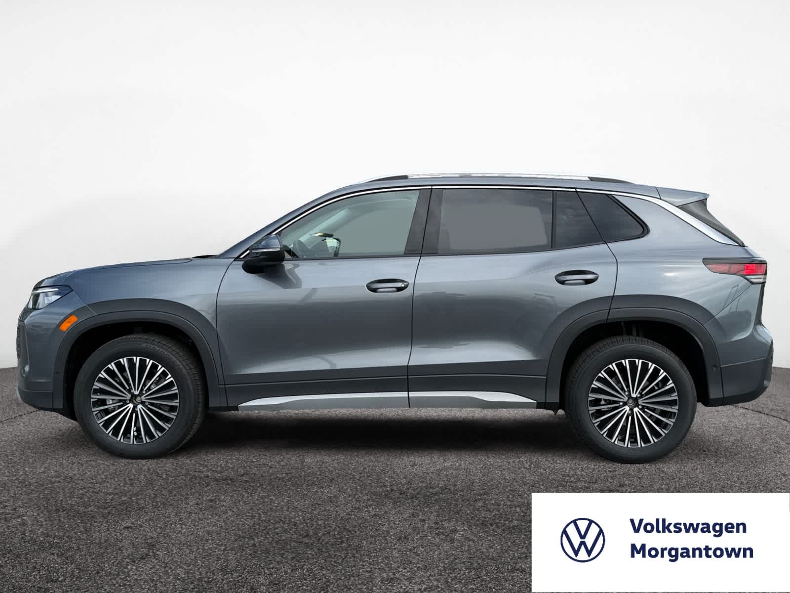 2025 Volkswagen Tiguan S photo 2