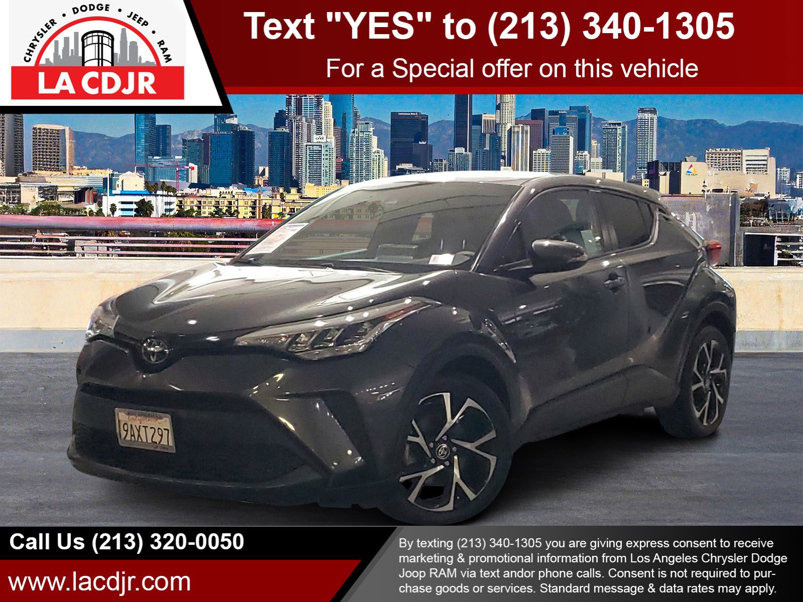 2022 Toyota C-HR XLE's photo