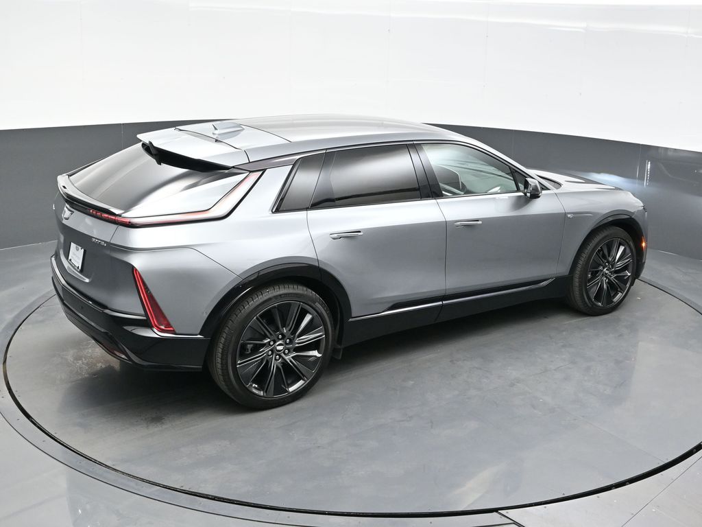2024 Cadillac Lyriq Sport photo 28