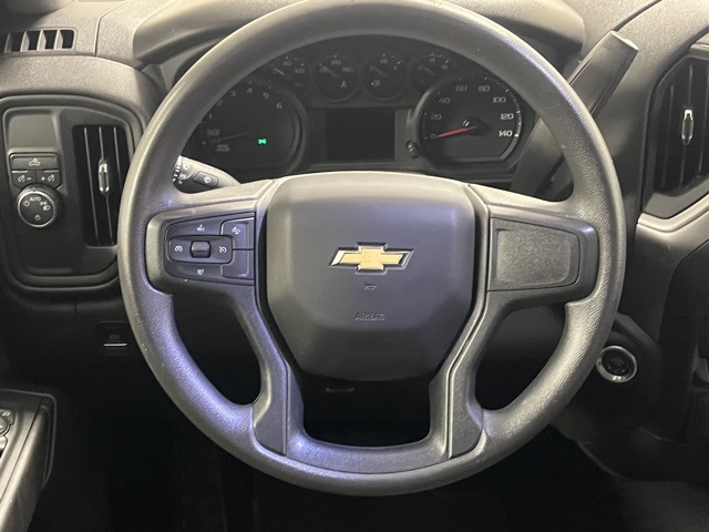 2023 Chevrolet Silverado 1500 Custom photo 4
