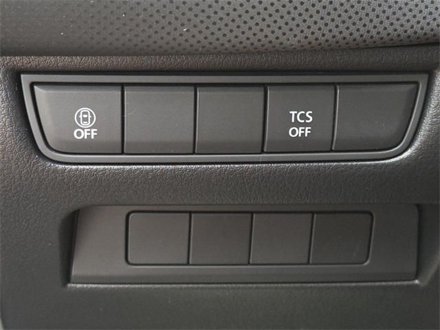 2025 Mazda CX-50 2.5 Select photo 17
