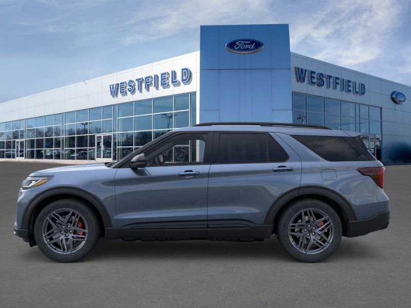 2025 Ford Explorer ST photo 3