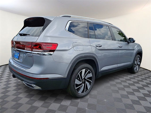 2025 Volkswagen Atlas SEL photo 6