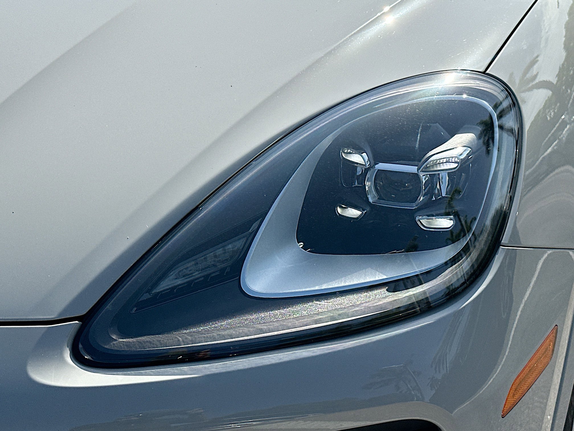 2022 Porsche Cayenne Platinum Edition photo 35