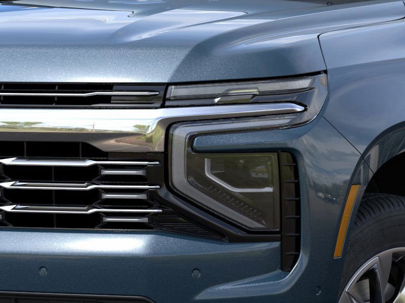 2025 Chevrolet Suburban Premier photo 5