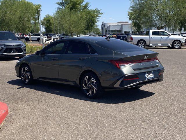 2025 Hyundai Elantra Limited photo 5