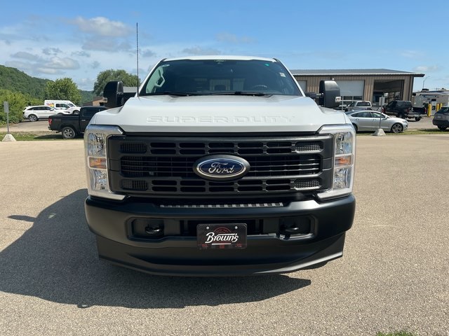 2025 Ford F-250 XL photo 2
