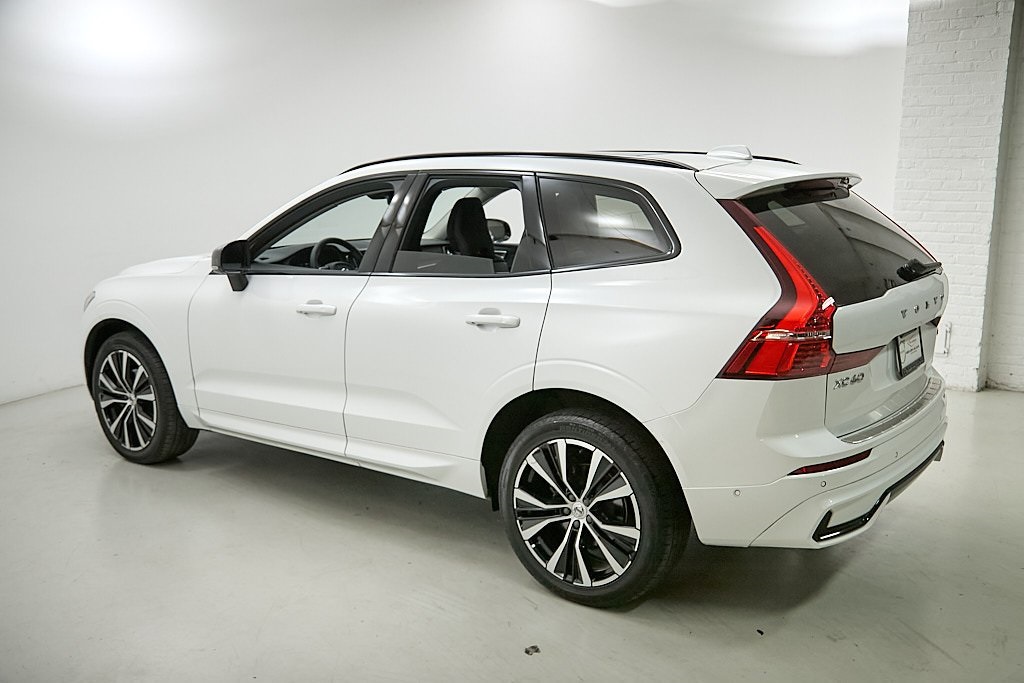 2023 VOLVO XC60 - Image 6