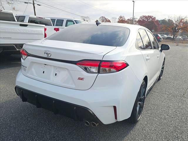 2024 Toyota Corolla SE Premium photo 3