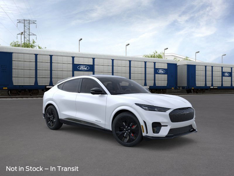 2025 Ford Mustang Mach-E GT photo 4