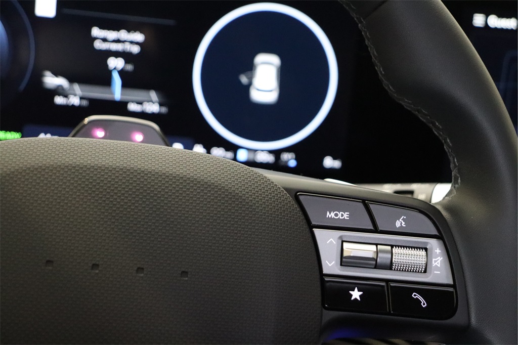 2025 Hyundai Ioniq 5 SE photo 12