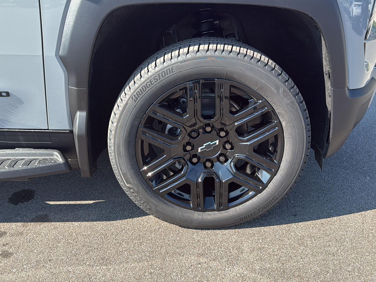 2026 Chevrolet Silverado EV LT photo 13