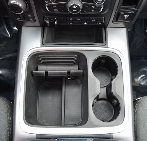 2021 Ram 1500 Classic Warlock photo 2