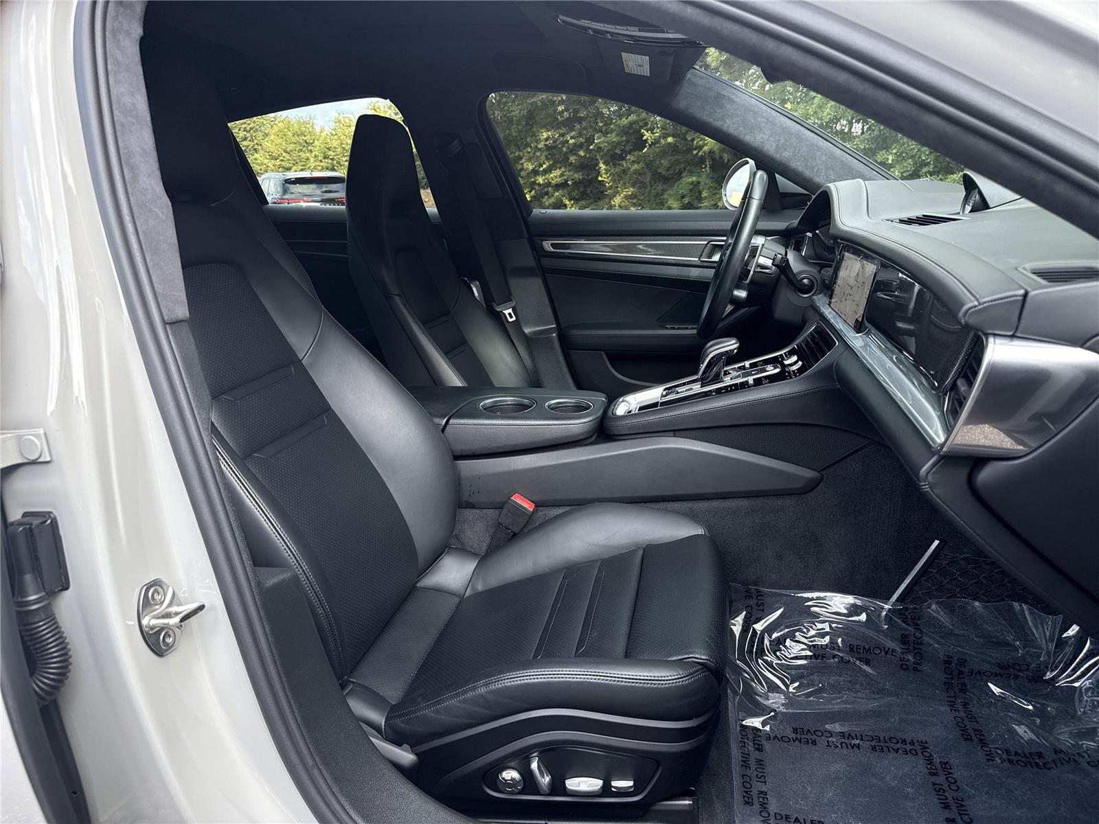 2020 Porsche Panamera GTS photo 22