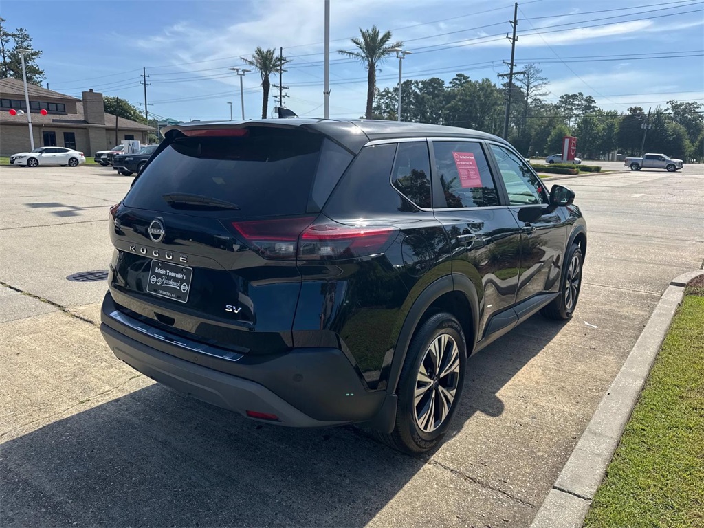 2023 Nissan Rogue SV photo 6