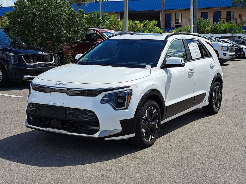 Certified 2024 Kia Niro Wave with VIN KNDCT3L19R5093837 for sale in Bradenton, FL