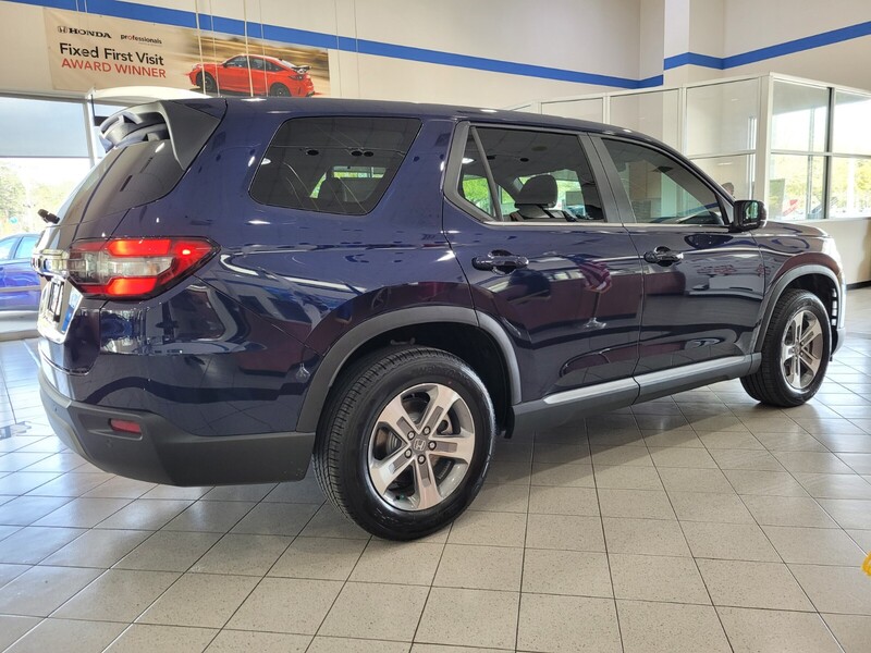 2025 Honda Pilot EX-L photo 3