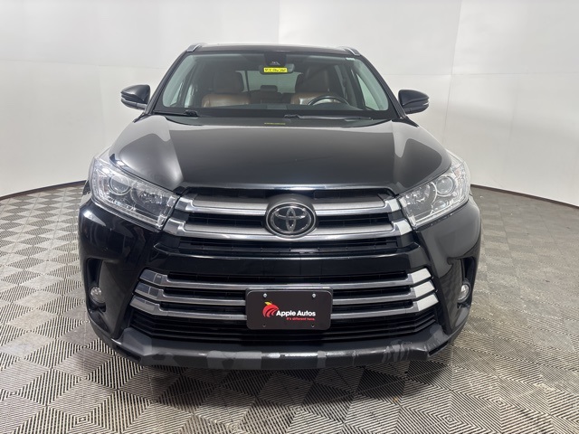 Certified 2018 Toyota Highlander Limited with VIN 5TDDZRFH8JS888035 for sale in Shakopee, Minnesota