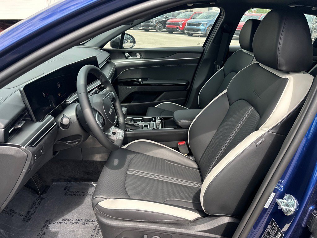 2026 Kia K5 GT-Line photo 14