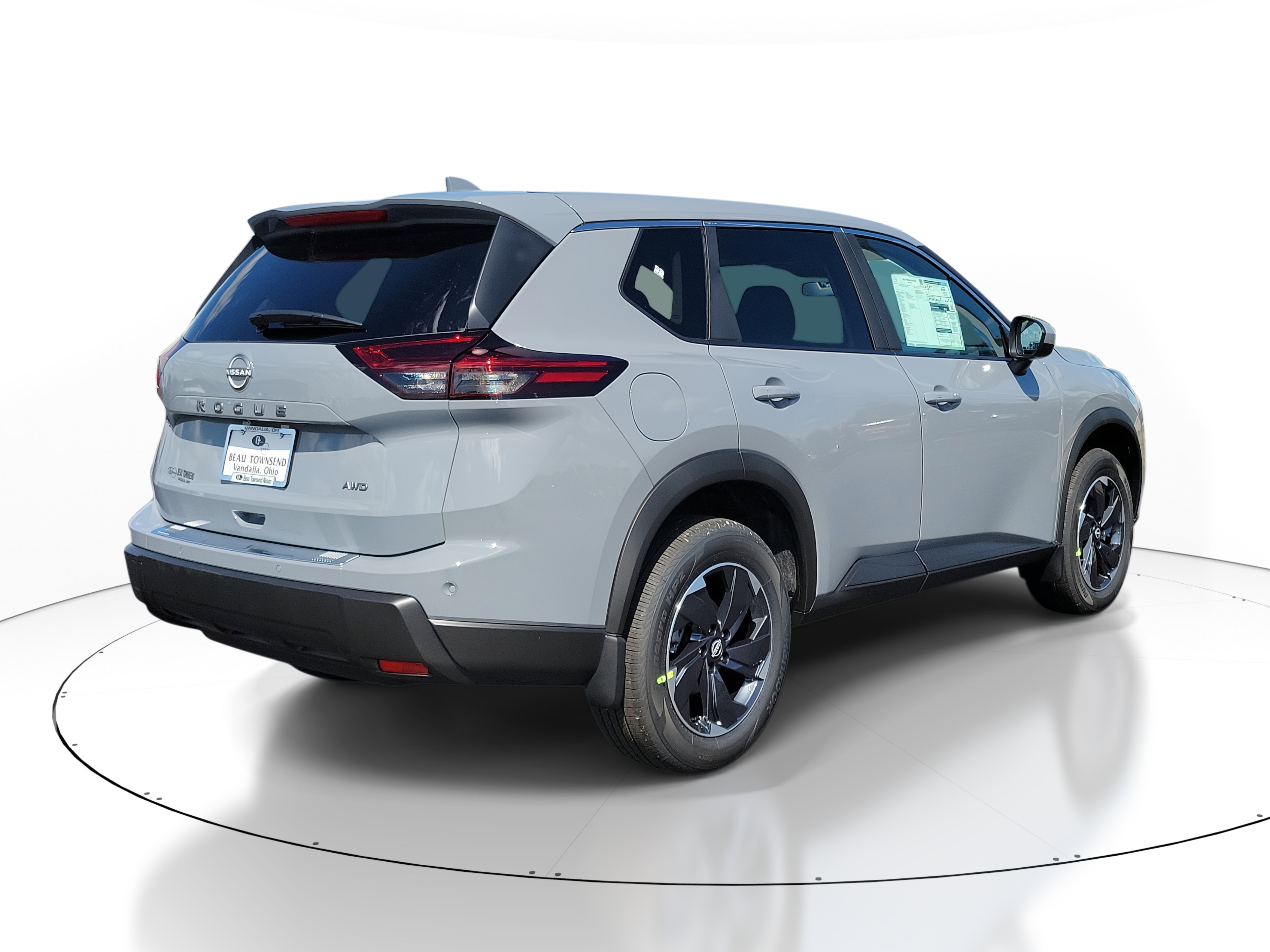 2026 Nissan Rogue SV photo 3