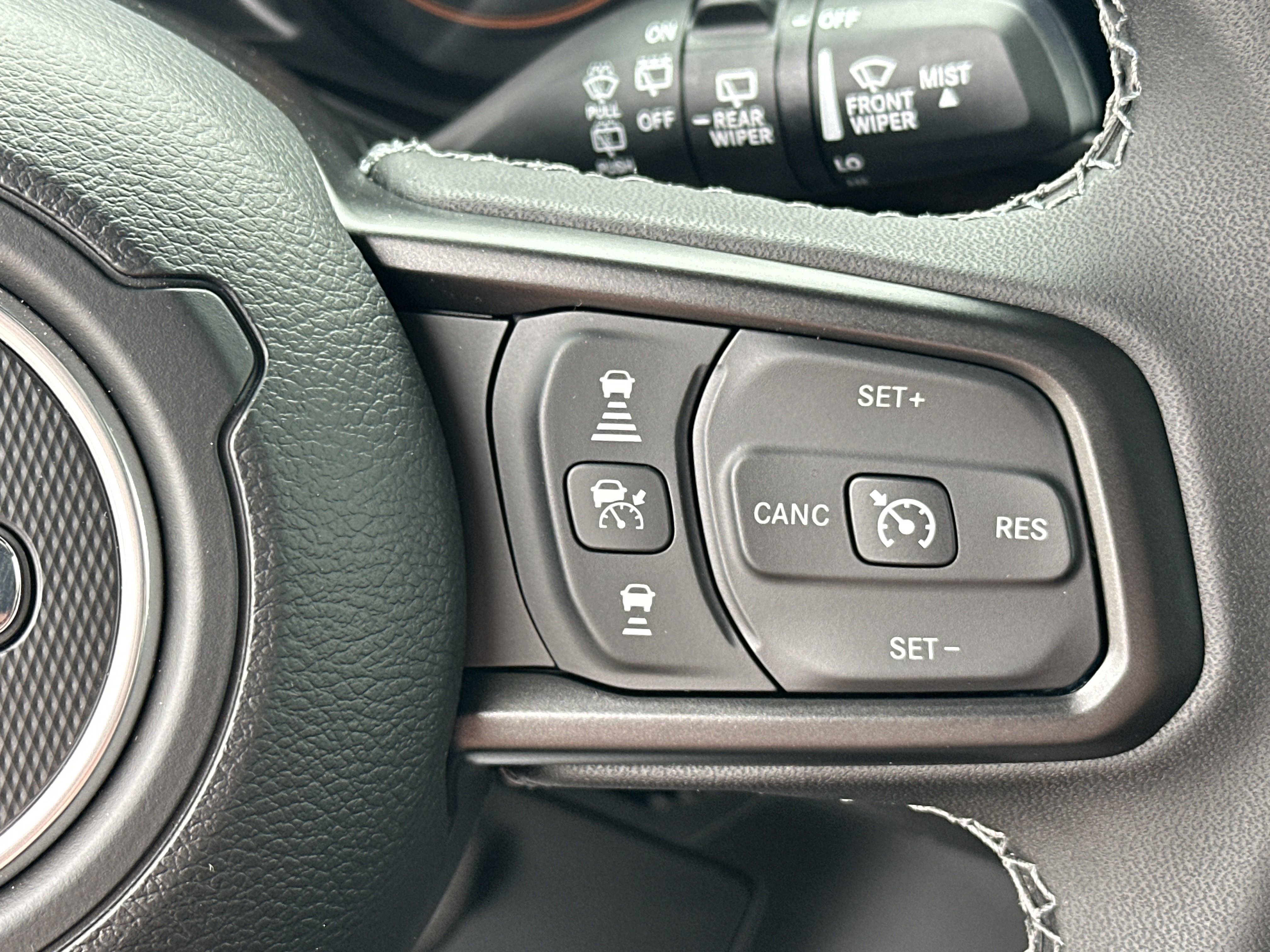 2025 Jeep Wrangler Sport S photo 4