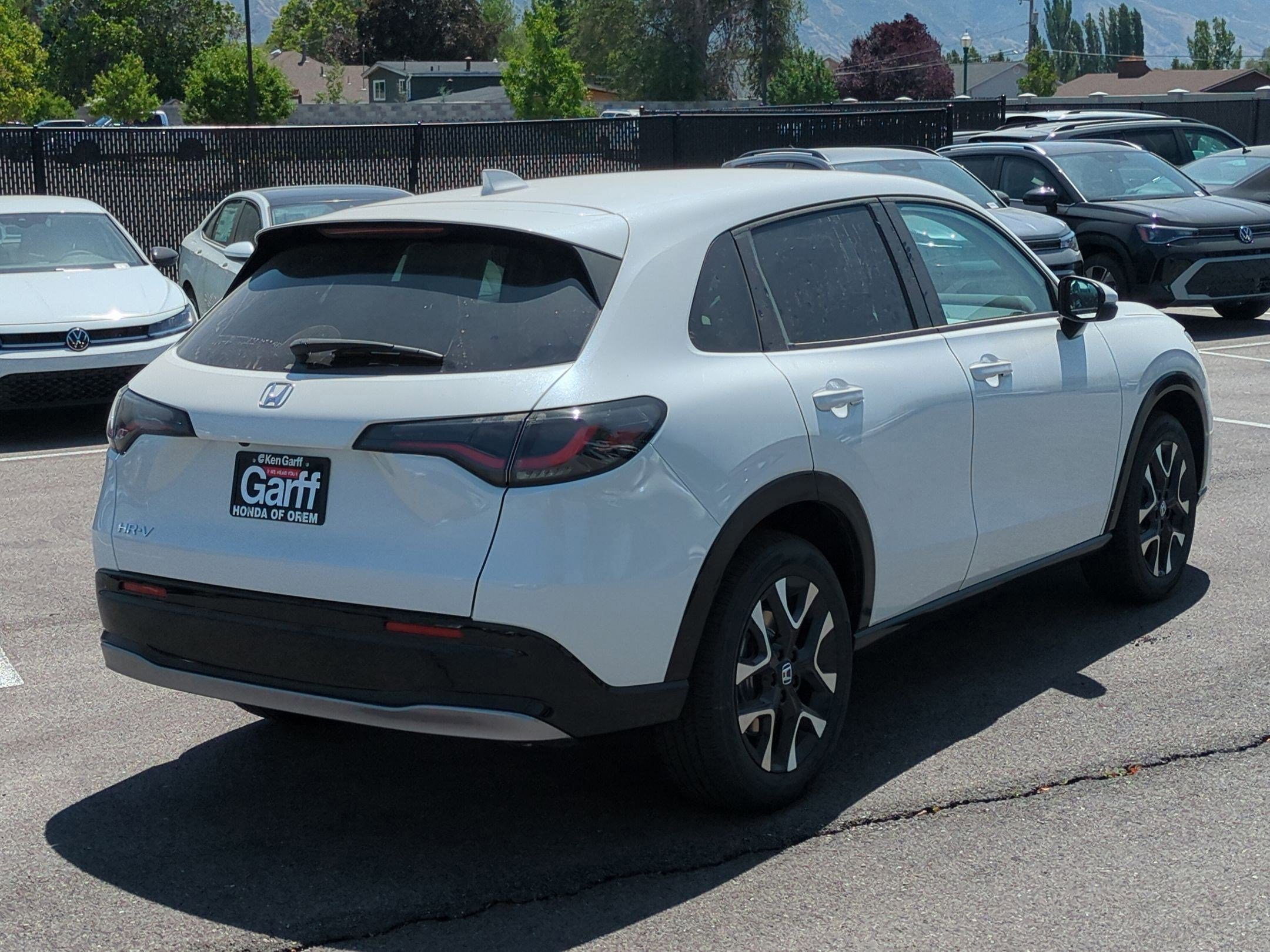 2026 Honda HR-V EX-L photo 3