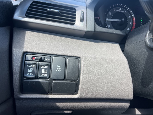 2015 Honda Odyssey EX photo 19